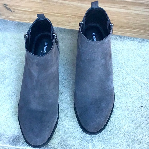 Kenneth Cole Boots - Picture 2 of 8